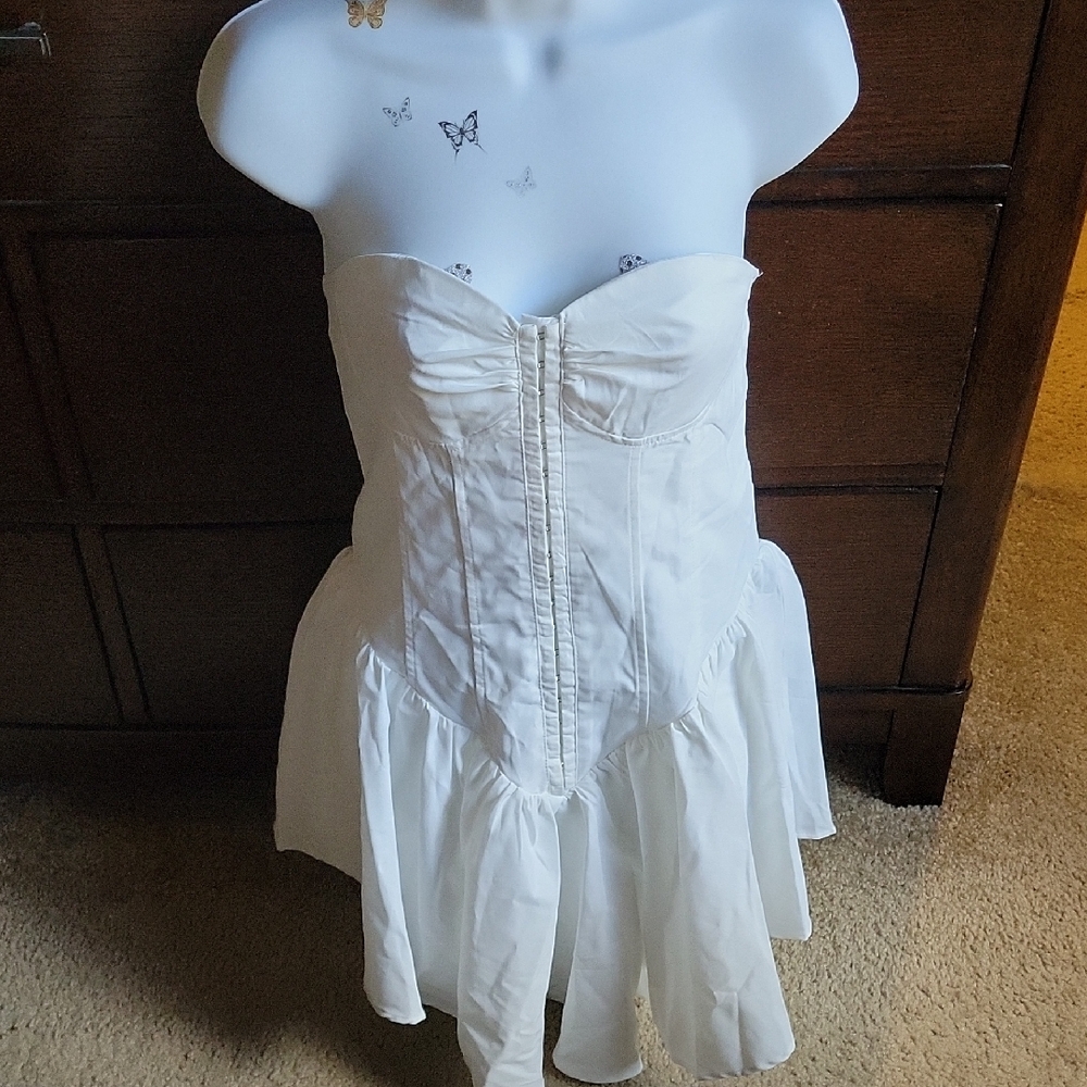 NWOT Petite Large White Shein Strapless Dress